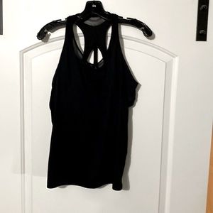 Lululemon tank with attached bra